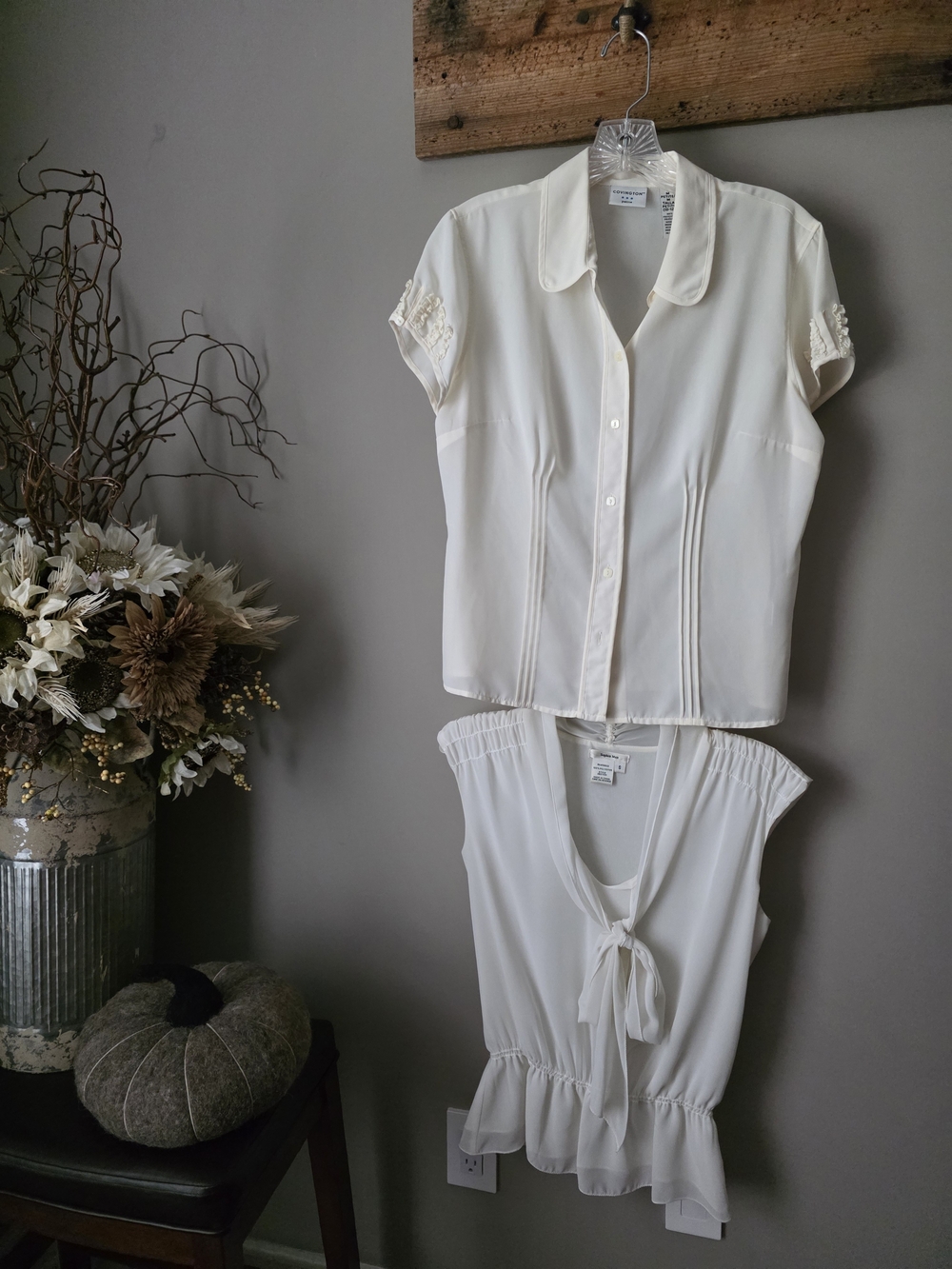 !!BUNDLE!! 2 Women's Cream Blouses
